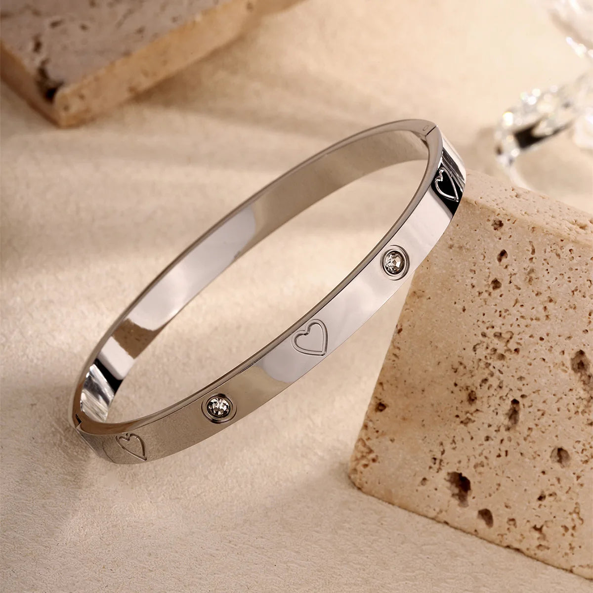 Bracelets en acier inoxydable ou titane avec motif floral pour femme