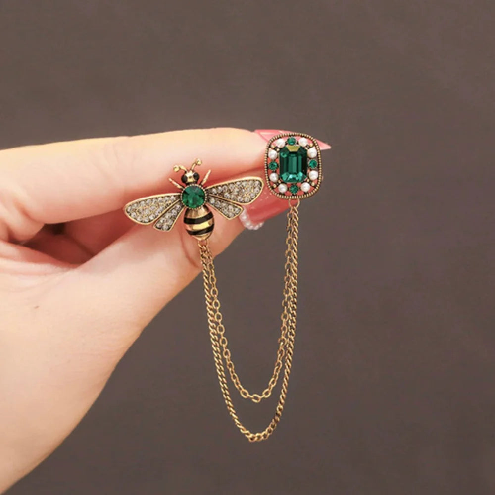 Fashionable bee enamel gemstone brooch, women's anti-exposure pin, metal button to fix clothes, wedding party gift