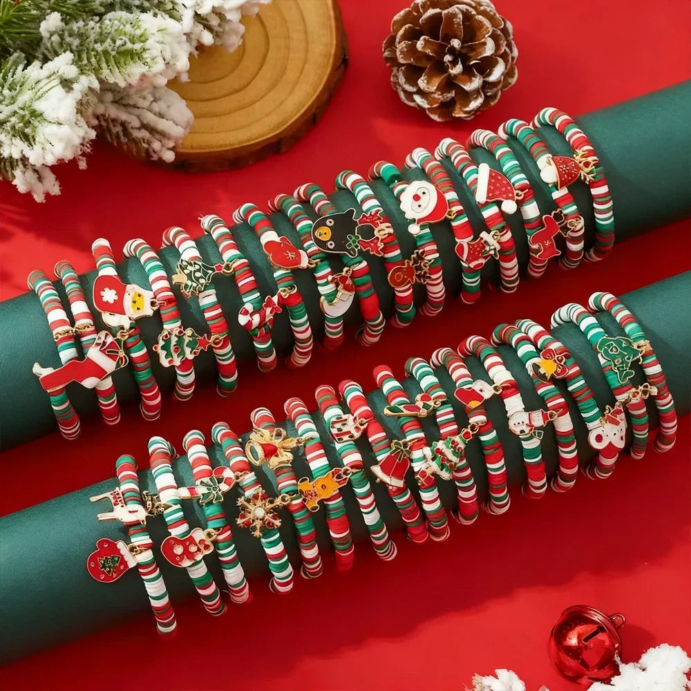 32PCS Christmas Elastic Bracelet Set, Santa Claus, Reindeer, Socks, Snowman Festival Charm Bracelet, Christmas Party Gifts